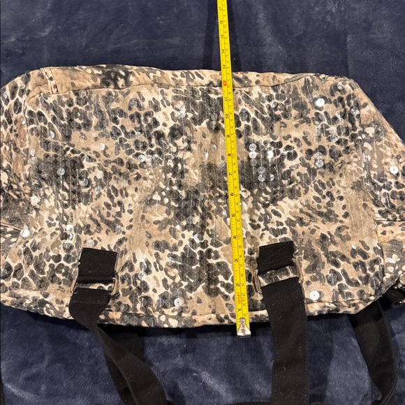Victoria’s Secret cheetah🐆 duffel bag - Picture 6 of 6